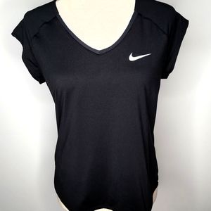 NIKE medium V-neck black top